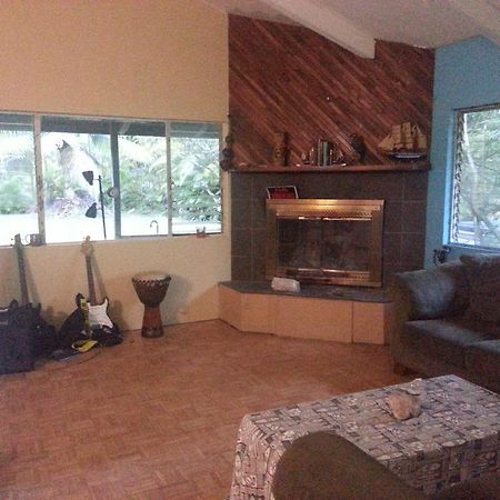 Hale Hale Hostel Pahoa Экстерьер фото