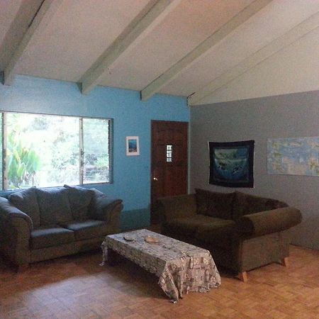 Hale Hale Hostel Pahoa Экстерьер фото