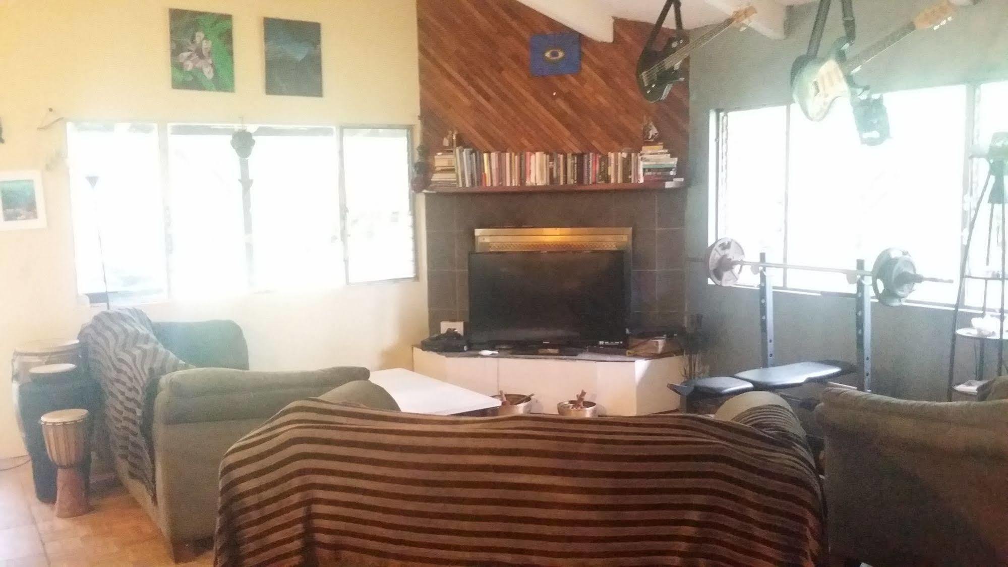 Hale Hale Hostel Pahoa Экстерьер фото